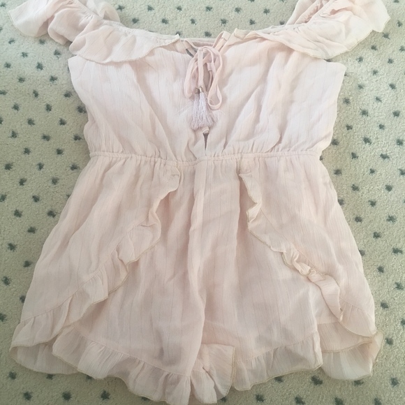 Tobi Blush/Pink Romper - Picture 2 of 3
